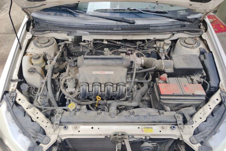 Used BYD F3 2015 Energy-Saving Edition 1.5L Manual Luxury Model Engine Bay