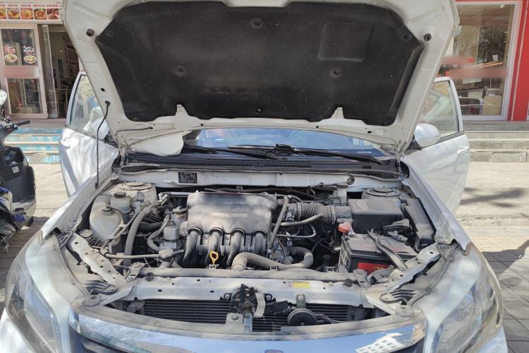 Used BYD F3 2015 Energy-Efficient Model 1.5L Manual Comfort Edition Engine Bay