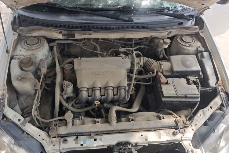 Used BYD F3 2015 Energy-Efficient Model 1.5L Manual Comfort Edition Engine Bay