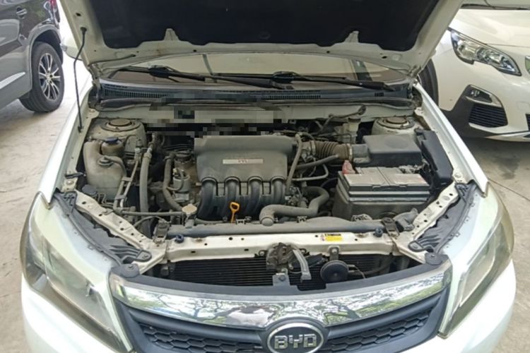 Used BYD F3 2015 Energy-Saving Edition 1.5L Manual Luxury Model Engine Bay