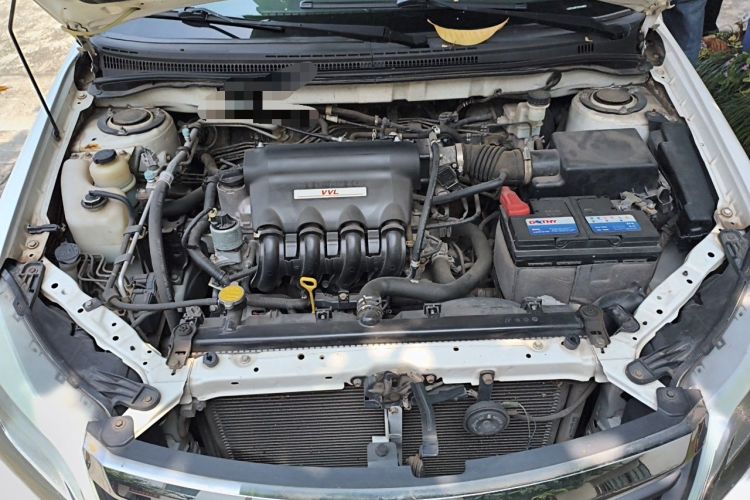 Used BYD F3 2015 Energy-Saving Edition 1.5L Manual Luxury Model Engine Bay