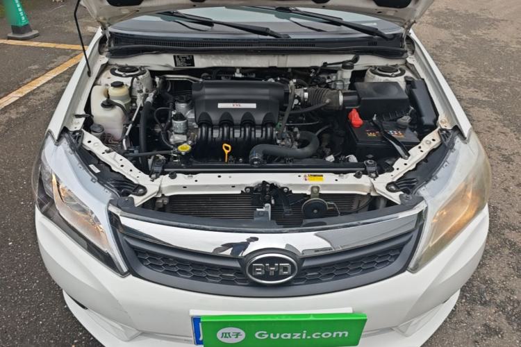 Used BYD F3 2015 Energy-Efficient Model 1.5L Manual Comfort Edition Engine Bay