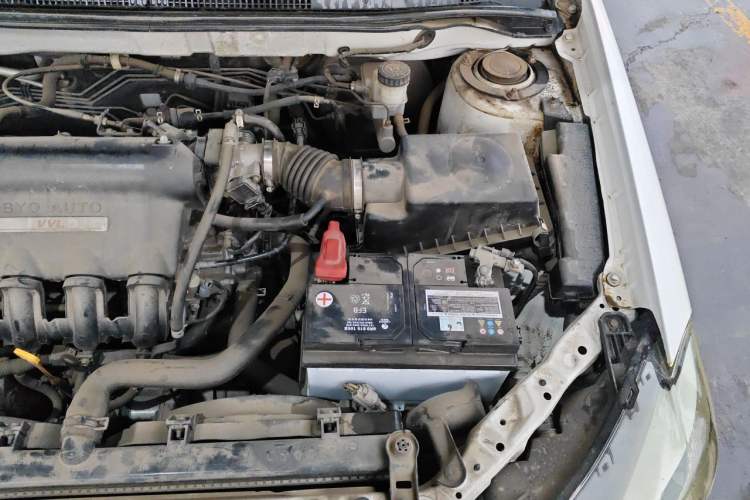 Used BYD F3 2015 Energy-Efficient Model 1.5L Manual Comfort Edition Engine Bay Left