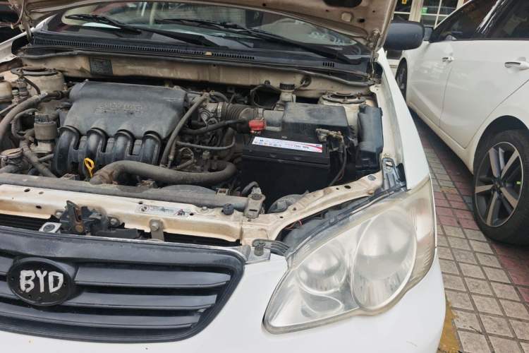 Used BYD F3 2015 Energy-Efficient Model 1.5L Manual Comfort Edition Engine Bay Left