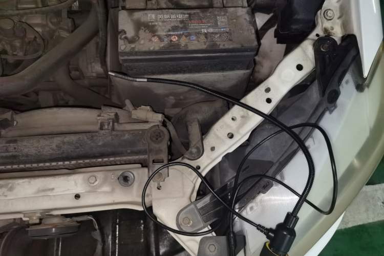 Used BYD F3 2015 Energy-Saving Edition 1.5L Automatic Luxury Model Engine Bay Left