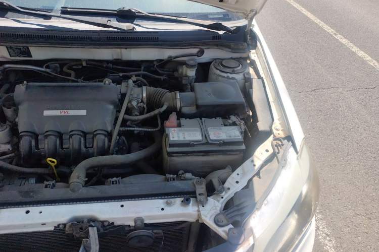 Used BYD F3 2015 Energy-Saving Edition 1.5L Manual Luxury Model Engine Bay Left