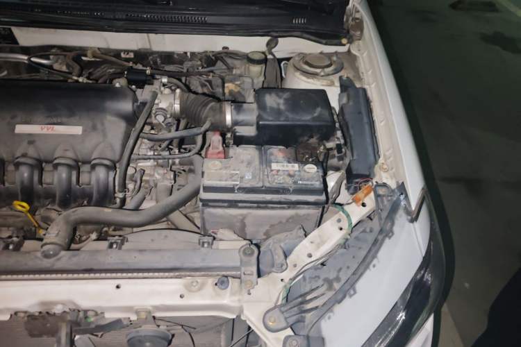 Used BYD F3 2015 Energy-Saving Edition 1.5L Manual Luxury Model Engine Bay Left