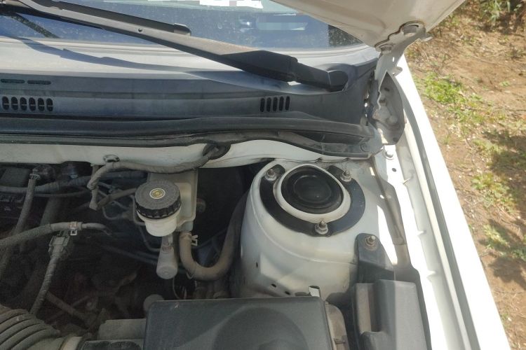 Used BYD F3 2015 Energy-Efficient Model 1.5L Manual Comfort Edition Engine Bay Left