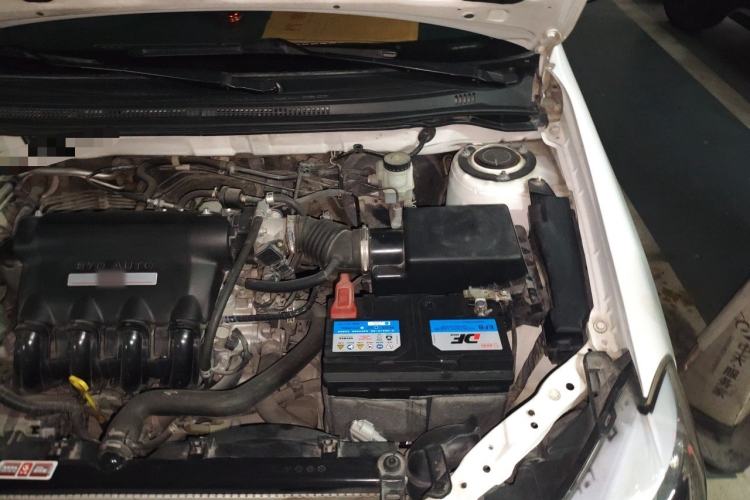 Used BYD F3 2015 Energy-Saving Edition 1.5L Manual Luxury Model Engine Bay Left