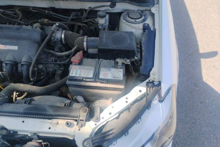 Used BYD F3 2015 Energy-Saving Edition 1.5L Manual Luxury Model Engine Bay Left