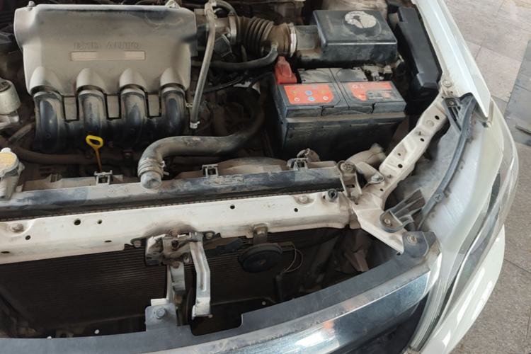Used BYD F3 2015 Energy-Efficient Model 1.5L Manual Comfort Edition Engine Bay Left