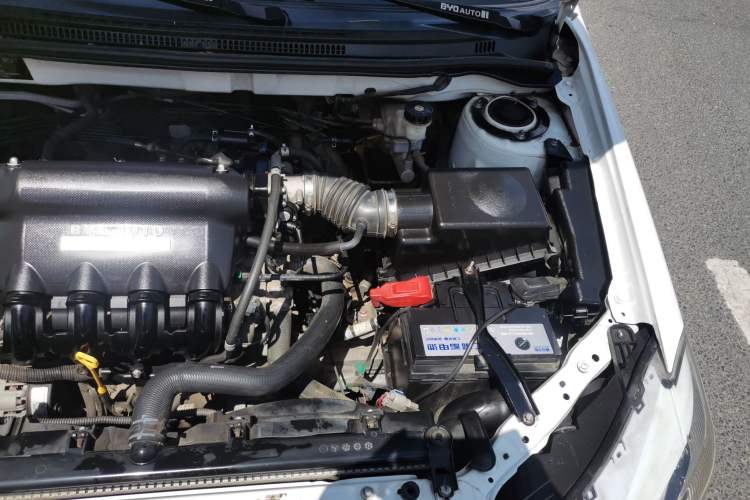 Used BYD F3 2015 Energy-Efficient Model 1.5L Manual Comfort Edition Engine Bay Left