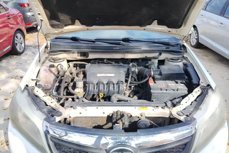 Used BYD F3 2015 Energy-Saving Edition 1.5L Manual Luxury Model Engine Bay