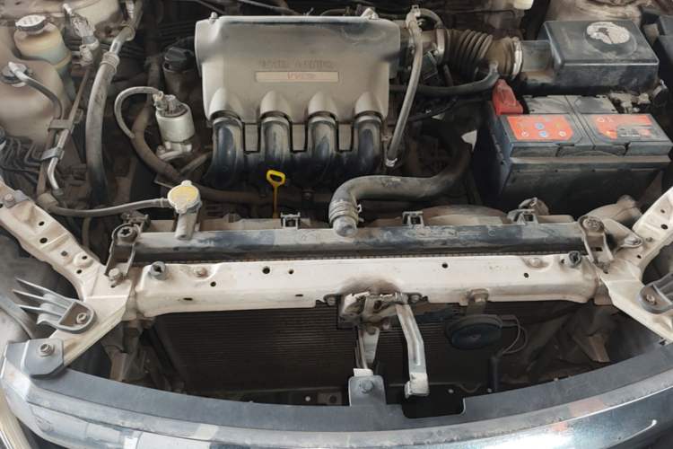 Used BYD F3 2015 Energy-Efficient Model 1.5L Manual Comfort Edition Engine Bay