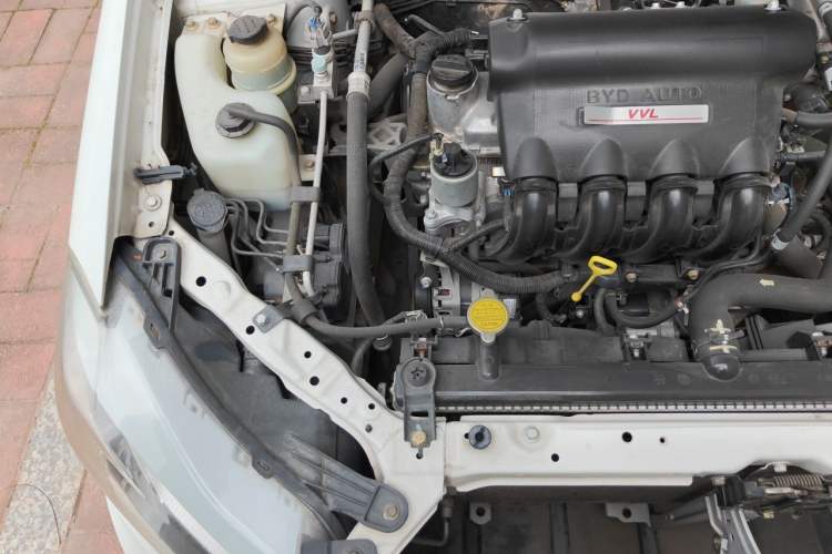 Used BYD F3 2015 Energy-Efficient Model 1.5L Manual Comfort Edition Engine Bay Right