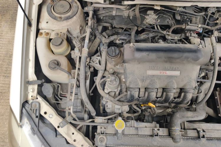 Used BYD F3 2015 Energy-Saving Edition 1.5L Manual Luxury Model Engine Bay Right