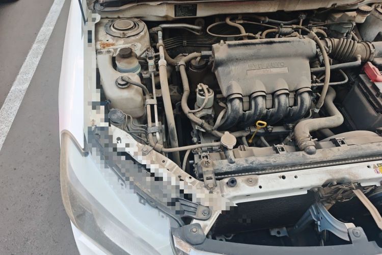 Used BYD F3 2015 Energy-Efficient Model 1.5L Manual Comfort Edition Engine Bay Right