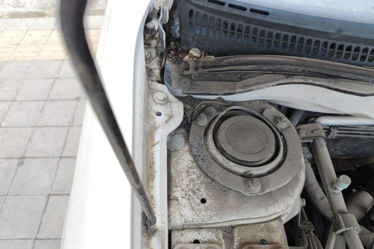 Used BYD F3 2015 Energy-Efficient Model 1.5L Manual Comfort Edition Engine Bay Right