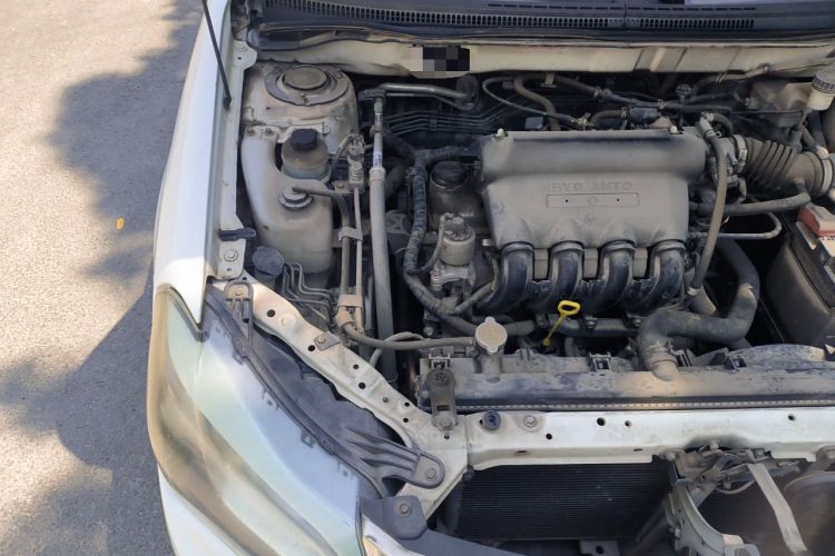 Used BYD F3 2015 Energy-Saving Edition 1.5L Manual Luxury Model Engine Bay Right