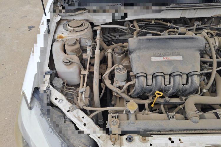 Used BYD F3 2015 Energy-Saving Edition 1.5L Manual Luxury Model Engine Bay Right
