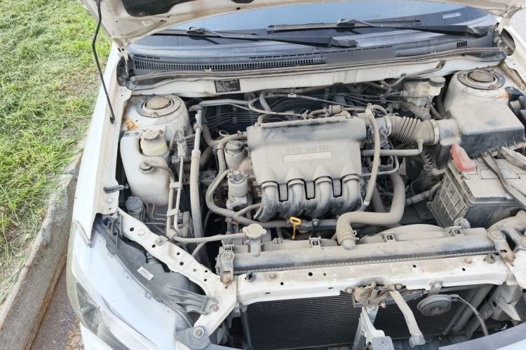 Used BYD F3 2015 Energy-Efficient Model 1.5L Manual Comfort Edition Engine Bay Right