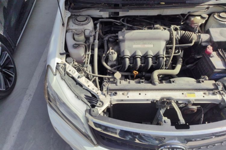 Used BYD F3 2015 Energy-Saving Edition 1.5L Manual Luxury Model Engine Bay Right