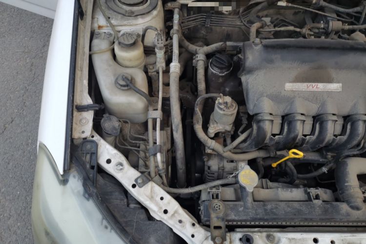 Used BYD F3 2015 Energy-Efficient Model 1.5L Manual Comfort Edition Engine Bay Right