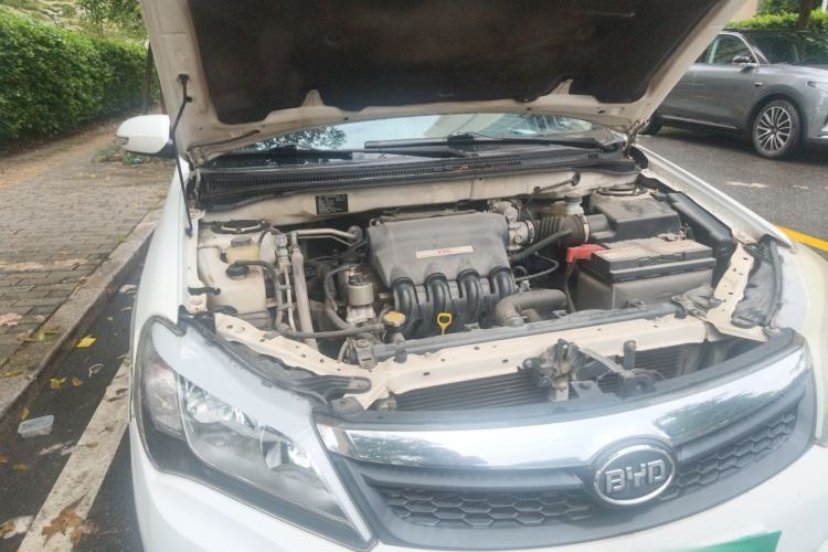Used BYD F3 2015 Energy-Saving Edition 1.5L Automatic Prestige Model Engine Bay Right