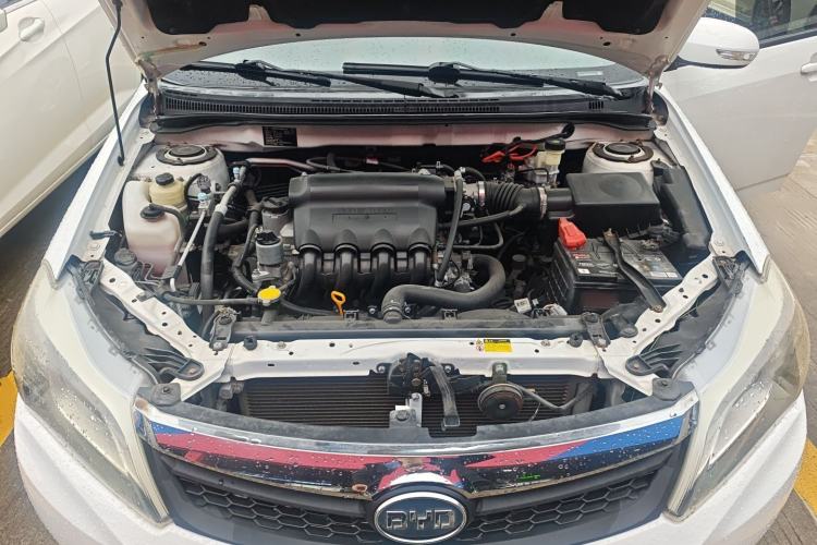 Used BYD F3 2015 Energy-Efficient Model 1.5L Manual Comfort Edition Engine Bay