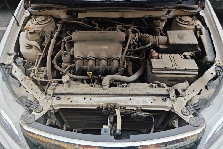 Used BYD F3 2015 Energy-Saving Edition 1.5L Manual Luxury Model Engine Bay