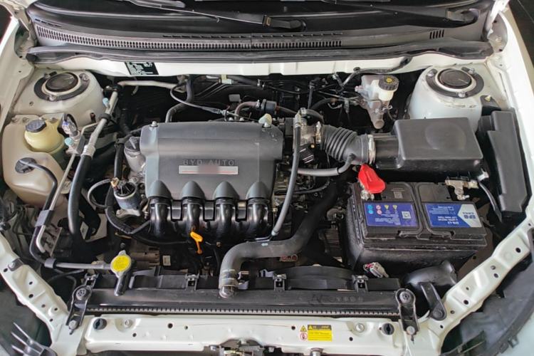 Used BYD F3 2015 Energy-Efficient Model 1.5L Manual Comfort Edition Engine Bay