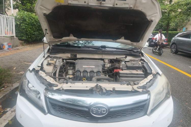 Used BYD F3 2015 Energy-Saving Edition 1.5L Automatic Prestige Model Engine Bay