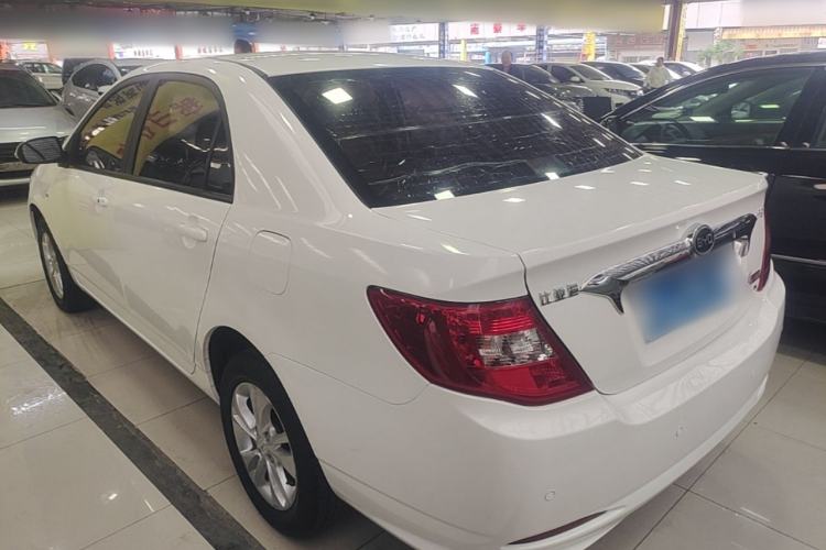 Used BYD F3 2015 Energy-Saving Edition 1.5L Automatic Luxury Model Exterior 2