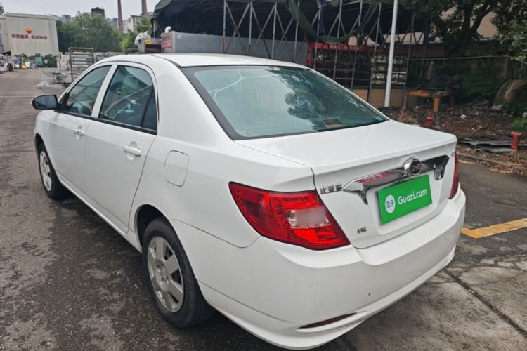 Used BYD F3 2015 Energy-Efficient Model 1.5L Manual Comfort Edition Exterior 2