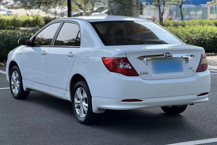 Used BYD F3 2015 Energy-Saving Edition 1.5L Manual Luxury Model Exterior 7