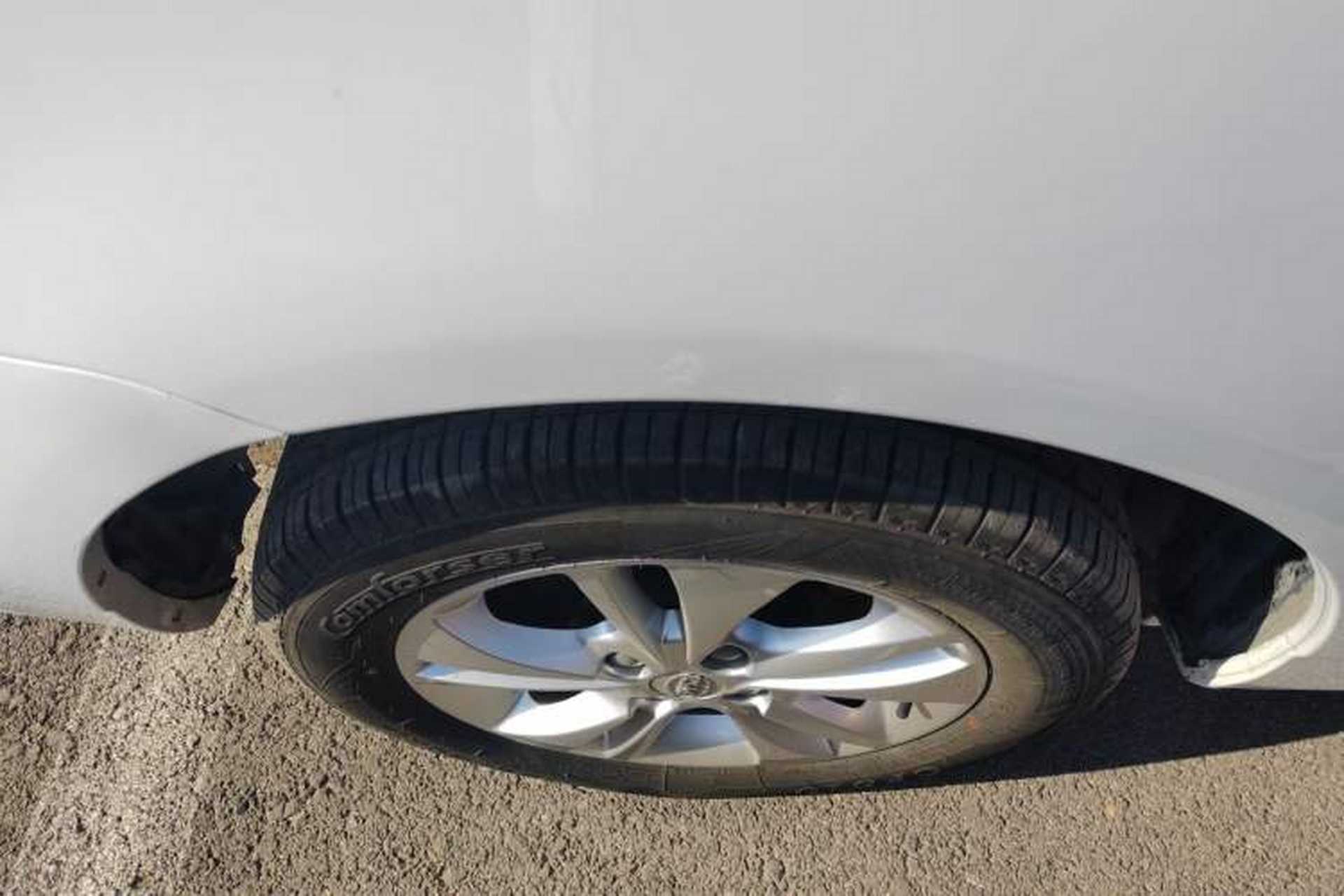 Used BYD F3 2015 Energy-Efficient Model 1.5L Manual Comfort Edition Exterior 8