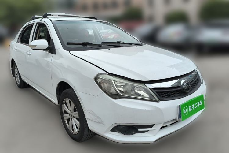 Used BYD F3 2015 Energy-Efficient Model 1.5L Manual Comfort Edition Front Right 45 Deg