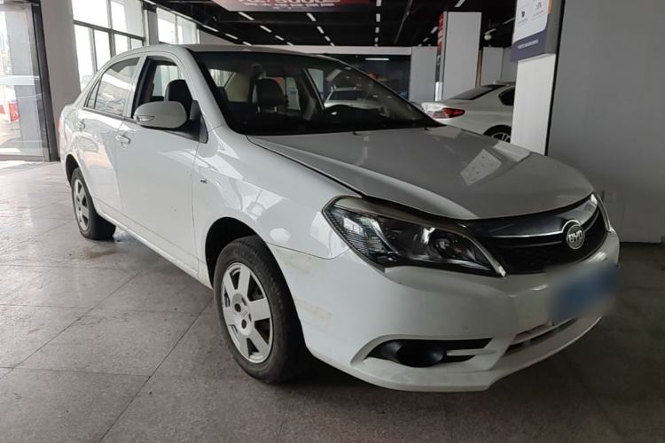Used BYD F3 2015 Energy-Efficient Model 1.5L Manual Comfort Edition Front Right 45 Deg