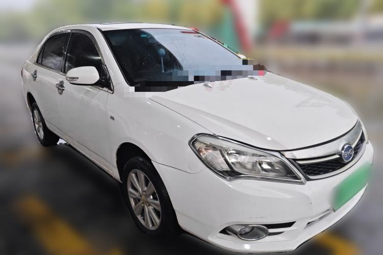 Used BYD F3 2015 Energy-Efficient Model 1.5L Manual Comfort Edition Front Right 45 Deg