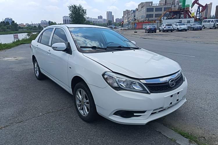 Used BYD F3 2015 Energy-Efficient Model 1.5L Manual Comfort Edition Front Right 45 Deg