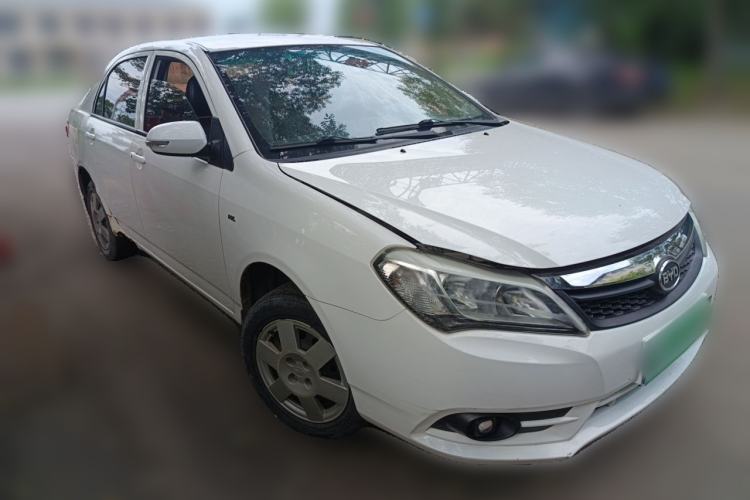 Used BYD F3 2015 Energy-Efficient Model 1.5L Manual Comfort Edition Front Right 45 Deg