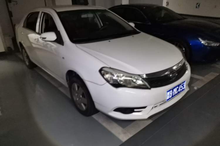 Used BYD F3 2015 Energy-Efficient Model 1.5L Manual Comfort Edition Front Right 45 Deg