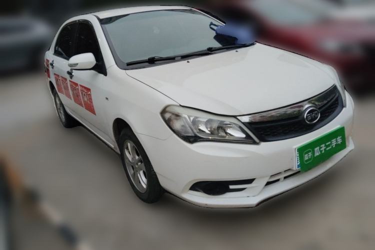 Used BYD F3 2015 Energy-Saving Edition 1.5L Automatic Luxury Model Front Right 45 Deg