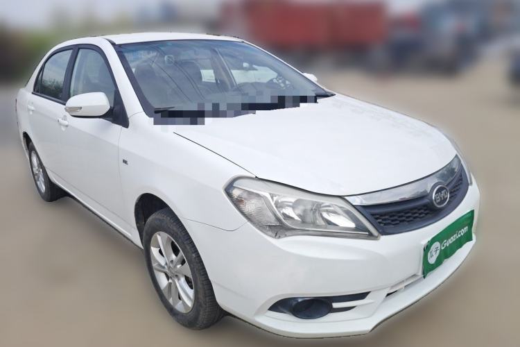 Used BYD F3 2015 Energy-Saving Edition 1.5L Manual Luxury Model Front Right 45 Deg