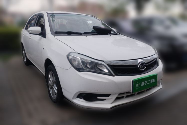 Used BYD F3 2015 Energy-Saving Edition 1.5L Manual Luxury Model Front Right 45 Deg