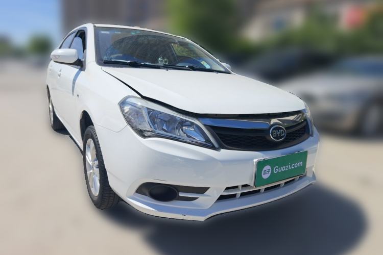 Used BYD F3 2015 Energy-Saving Edition 1.5L Manual Luxury Model Front Right 45 Deg