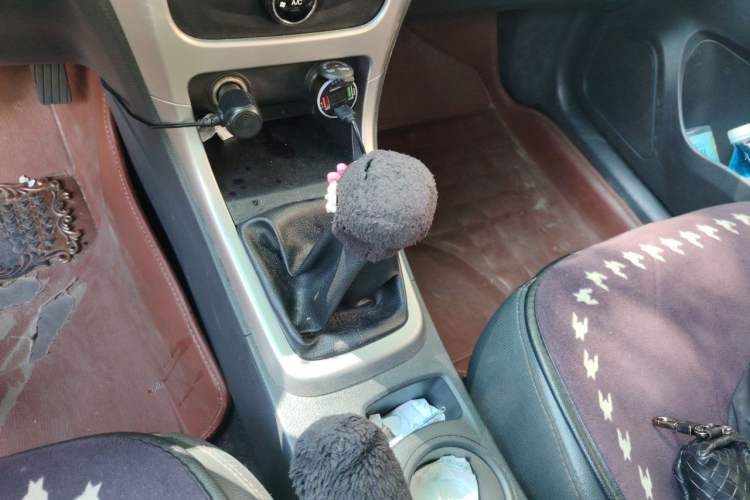 Used BYD F3 2015 Energy-Efficient Model 1.5L Manual Comfort Edition Gear Lever