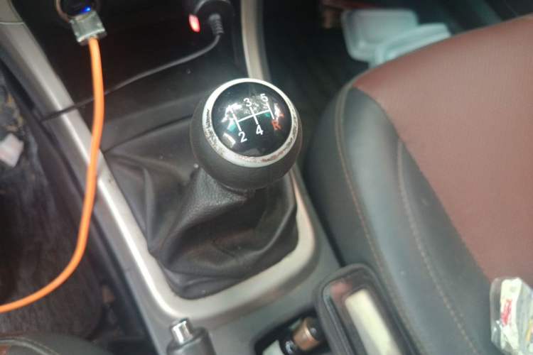 Used BYD F3 2015 Energy-Efficient Model 1.5L Manual Comfort Edition Gear Lever