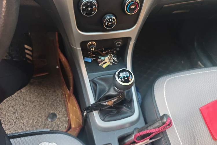 Used BYD F3 2015 Energy-Efficient Model 1.5L Manual Comfort Edition Gear Lever