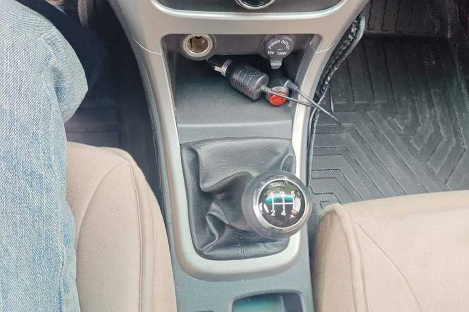 Used BYD F3 2015 Energy-Efficient Model 1.5L Manual Comfort Edition Gear Lever